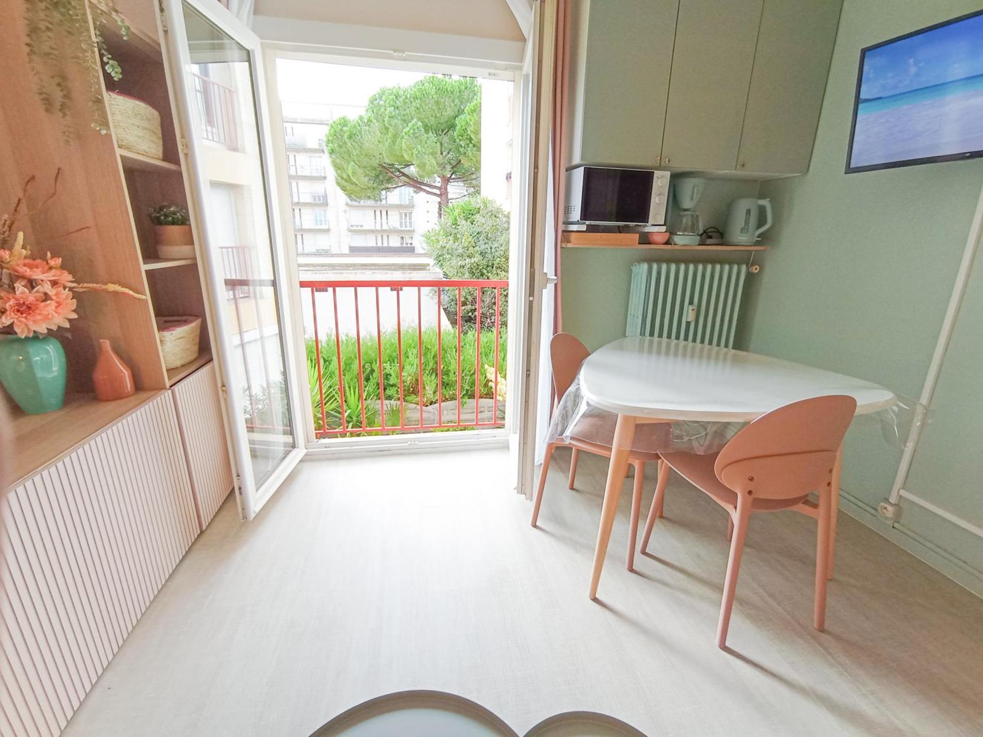 Studio 50M Tram Parking Gratuit 13Min Gare Montpellier Buitenkant foto